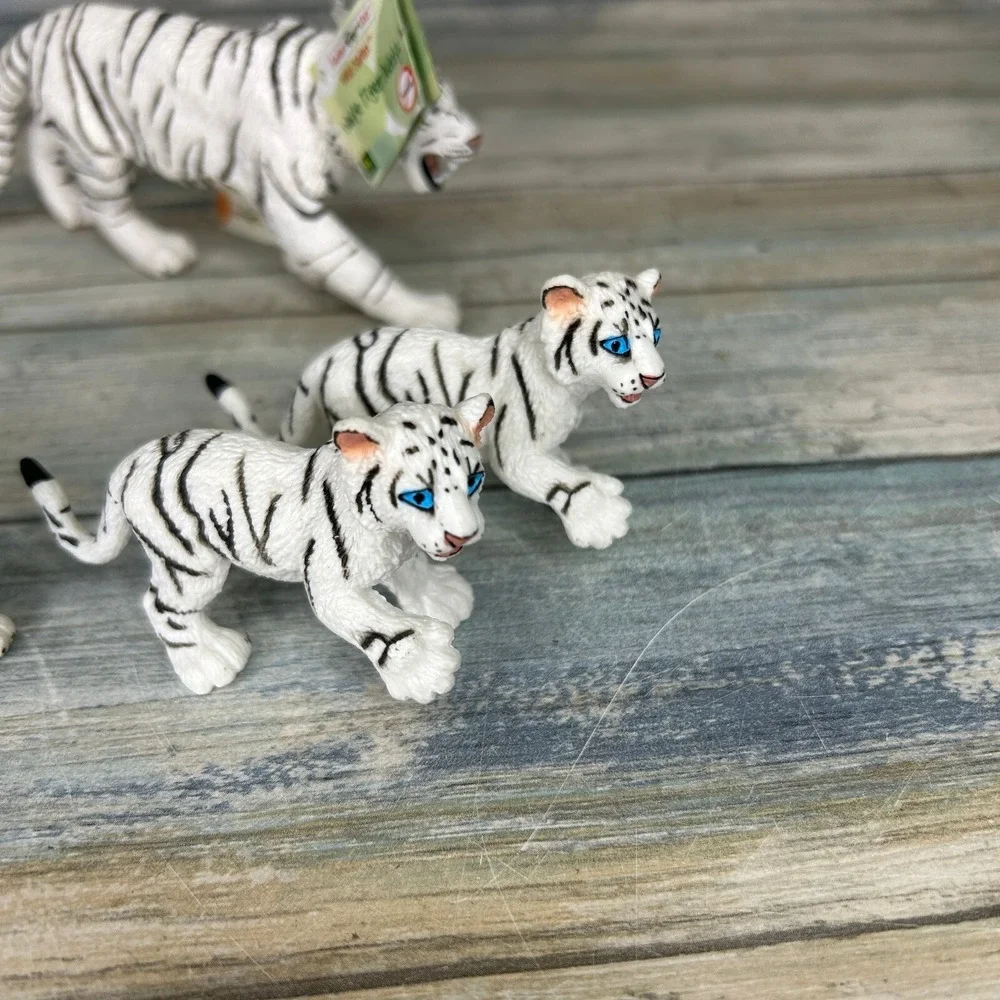 Safari‎ LTD White Siberian Tigers Figures Family Lot